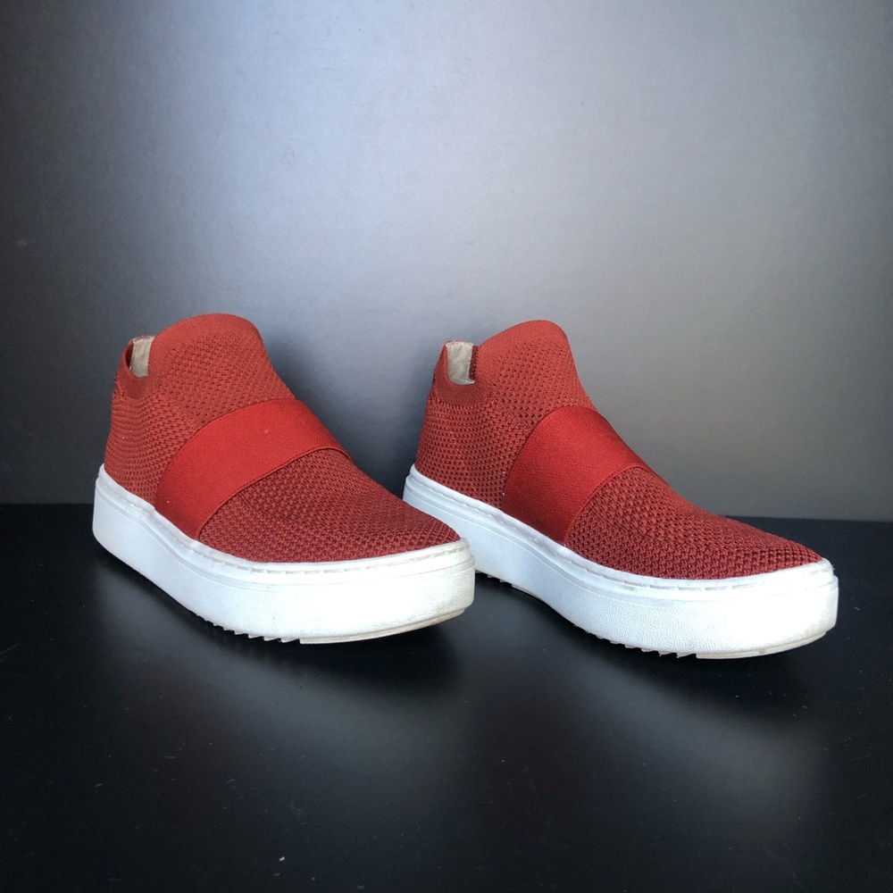 Eileen Fisher Slip On Platform Sneaker Shoes Women's Size 6 Red‎ Stretch Walking